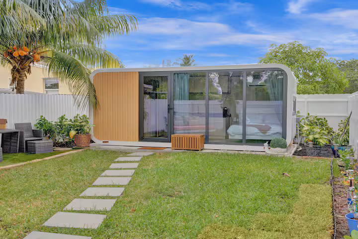 Hospitality capsule unit